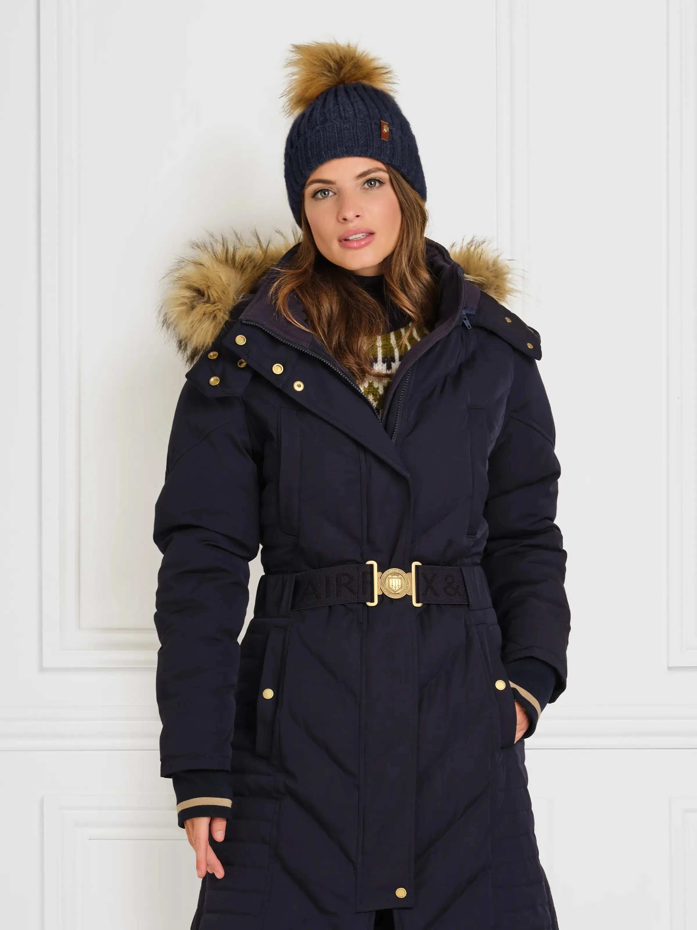 Signature Knitted Bobble Hat - Navy