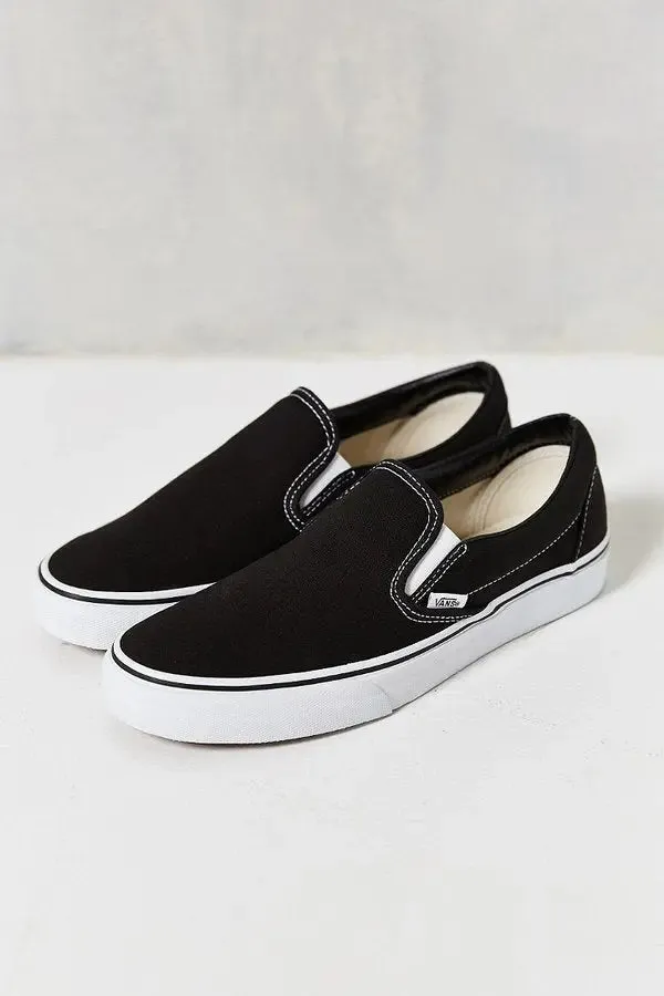 Vans Classic Slip-On – Effortless Style & Iconic Comfort